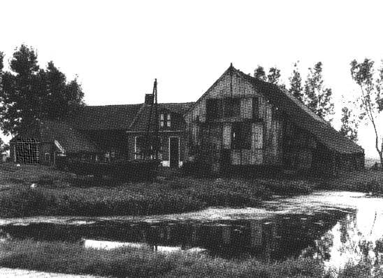 De oude scheepswerf op de hoek Langewijk-Zuiderdwarsvaart, omstreeks 1951