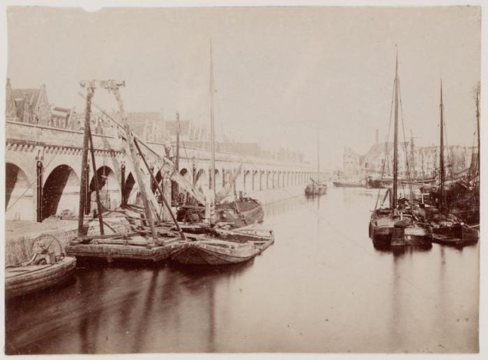 De Nieuwe Teertuinen gezien vanaf Eilandsgracht